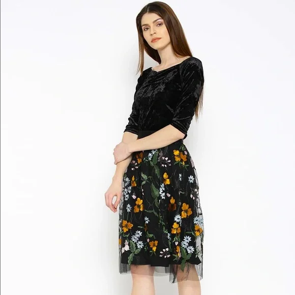 Forever 21 Floral Embroidered Tulle Midi Skirt